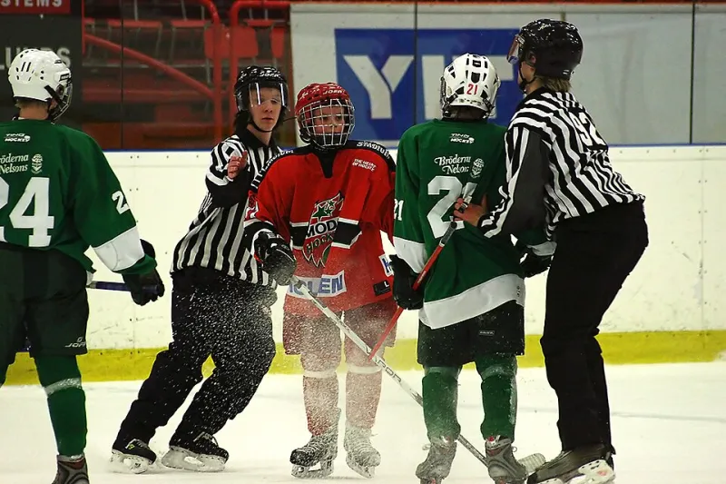 Silent Hits, Serious Consequences: The Concussion Crisis Chicago Youth Hockey Can't Keep Ignoring